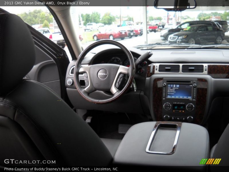 Onyx Black / Ebony 2013 GMC Yukon Denali AWD