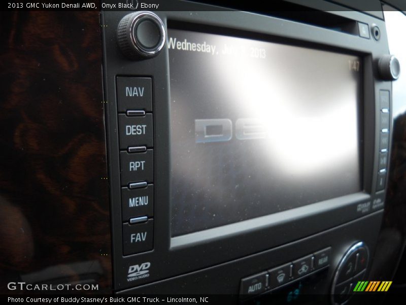 Onyx Black / Ebony 2013 GMC Yukon Denali AWD