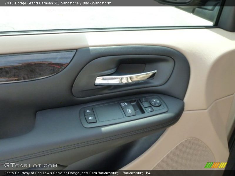 Sandstone / Black/Sandstorm 2013 Dodge Grand Caravan SE