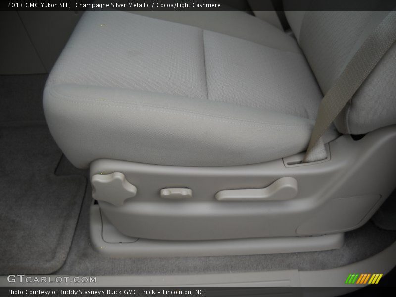 Champagne Silver Metallic / Cocoa/Light Cashmere 2013 GMC Yukon SLE
