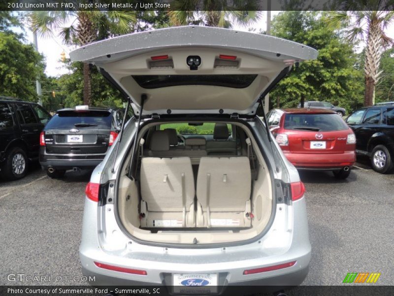 Ingot Silver Metallic / Light Stone 2010 Lincoln MKT FWD