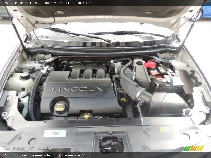 Ingot Silver Metallic / Light Stone 2010 Lincoln MKT FWD