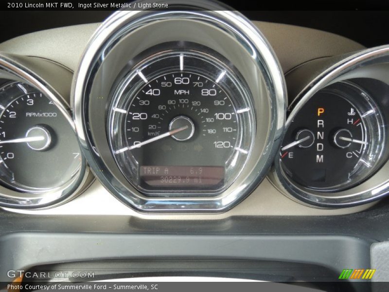 Ingot Silver Metallic / Light Stone 2010 Lincoln MKT FWD