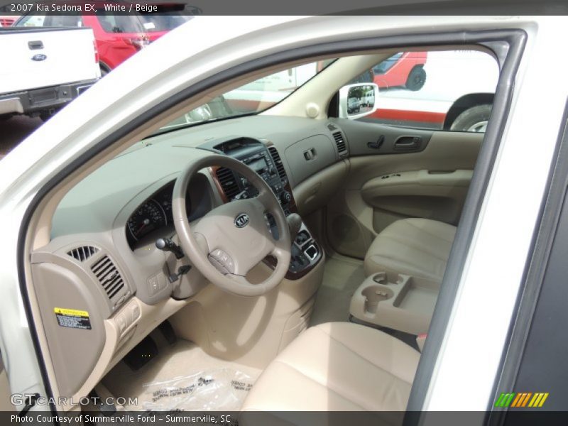  2007 Sedona EX Beige Interior