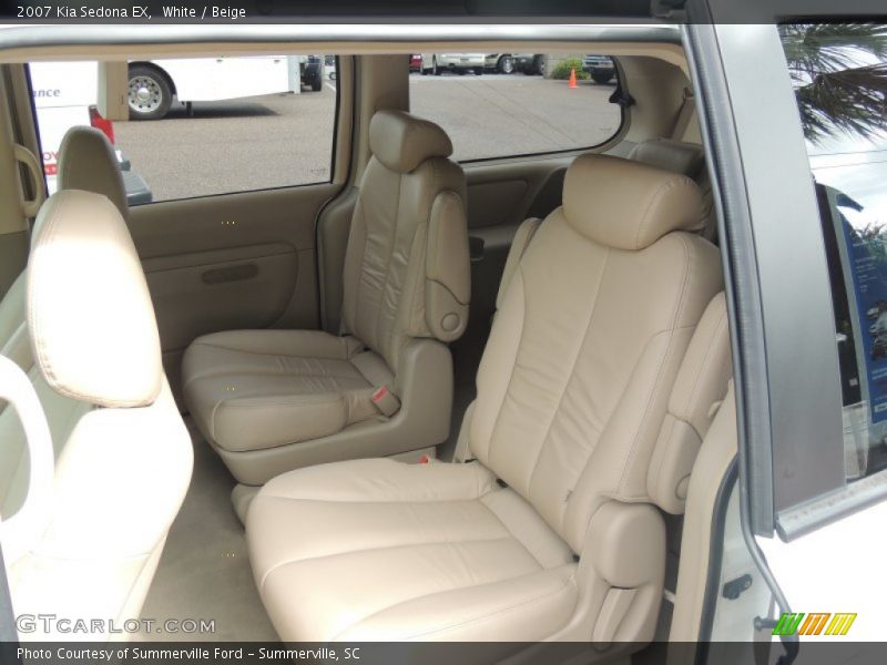 White / Beige 2007 Kia Sedona EX