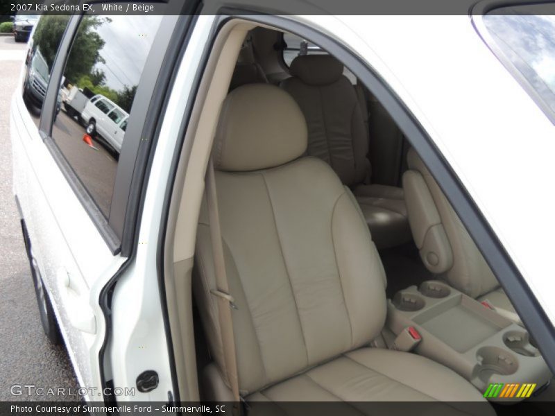 White / Beige 2007 Kia Sedona EX