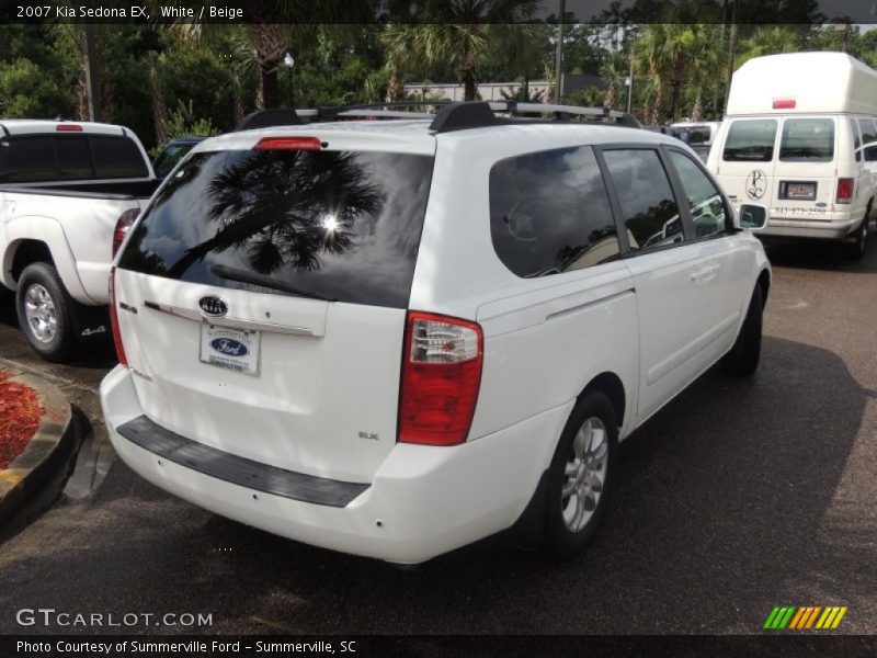 White / Beige 2007 Kia Sedona EX