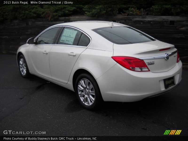 White Diamond Tricoat / Ebony 2013 Buick Regal