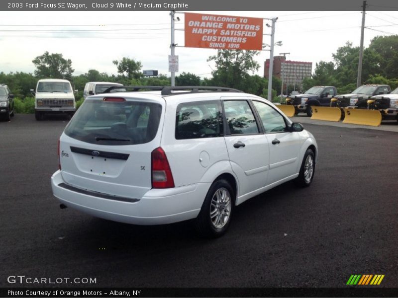 Cloud 9 White / Medium Graphite 2003 Ford Focus SE Wagon