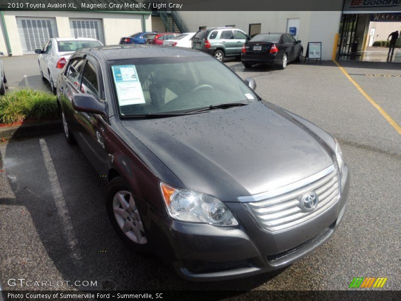 Magnetic Gray Metallic / Light Gray 2010 Toyota Avalon XL