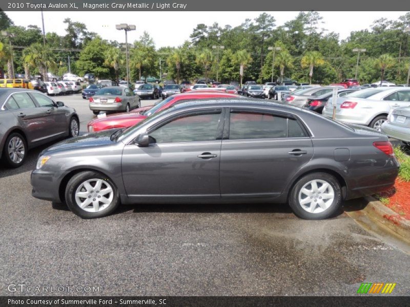 Magnetic Gray Metallic / Light Gray 2010 Toyota Avalon XL