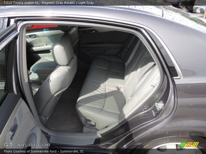 Magnetic Gray Metallic / Light Gray 2010 Toyota Avalon XL