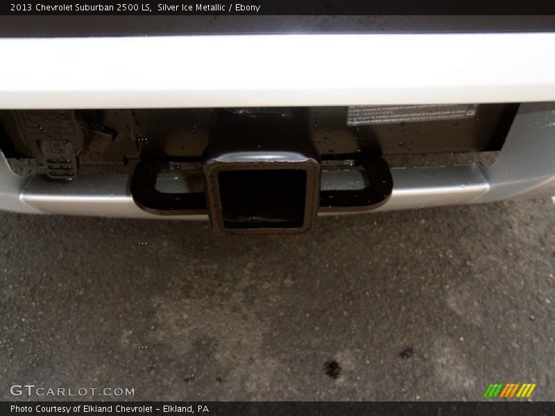 Silver Ice Metallic / Ebony 2013 Chevrolet Suburban 2500 LS