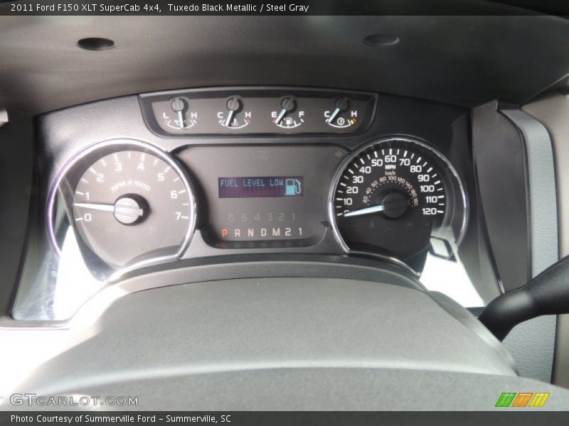 Tuxedo Black Metallic / Steel Gray 2011 Ford F150 XLT SuperCab 4x4