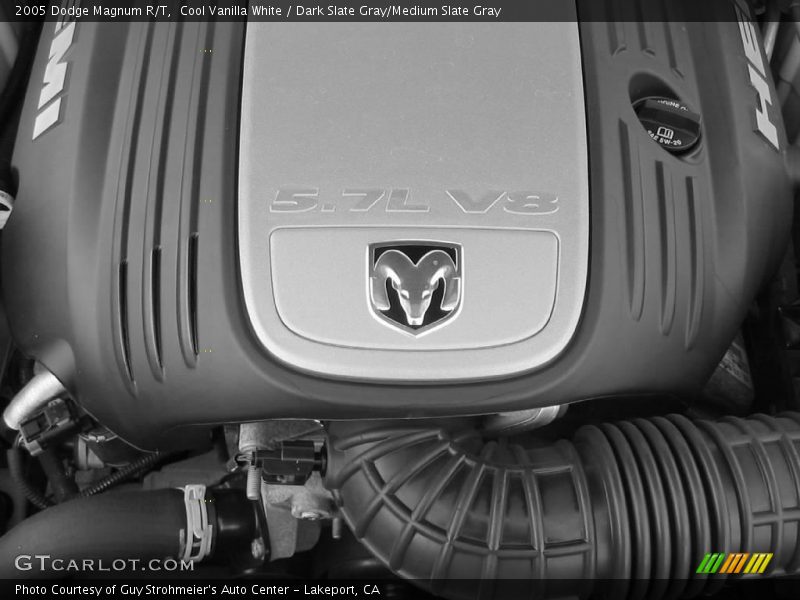 Cool Vanilla White / Dark Slate Gray/Medium Slate Gray 2005 Dodge Magnum R/T