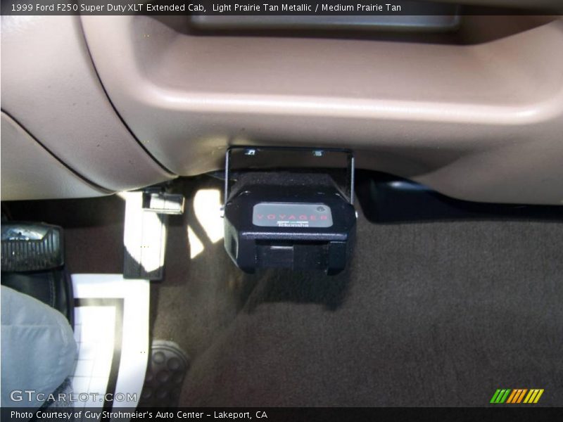 Light Prairie Tan Metallic / Medium Prairie Tan 1999 Ford F250 Super Duty XLT Extended Cab