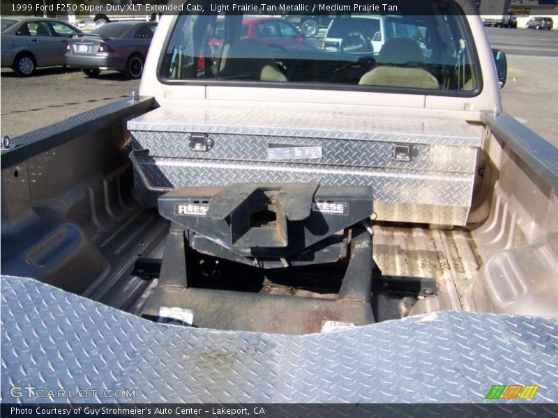 Light Prairie Tan Metallic / Medium Prairie Tan 1999 Ford F250 Super Duty XLT Extended Cab