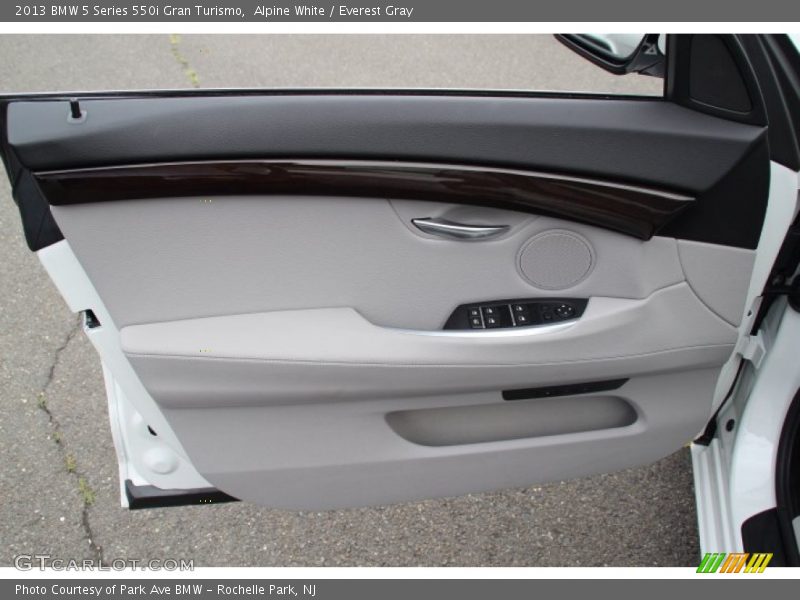 Door Panel of 2013 5 Series 550i Gran Turismo