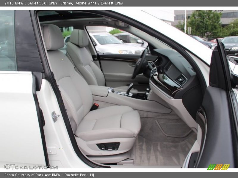 Front Seat of 2013 5 Series 550i Gran Turismo