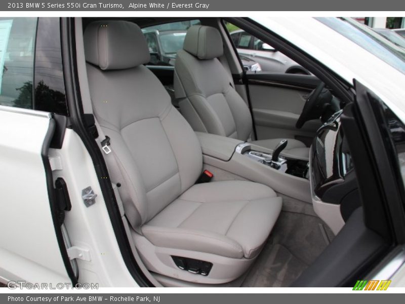 Front Seat of 2013 5 Series 550i Gran Turismo