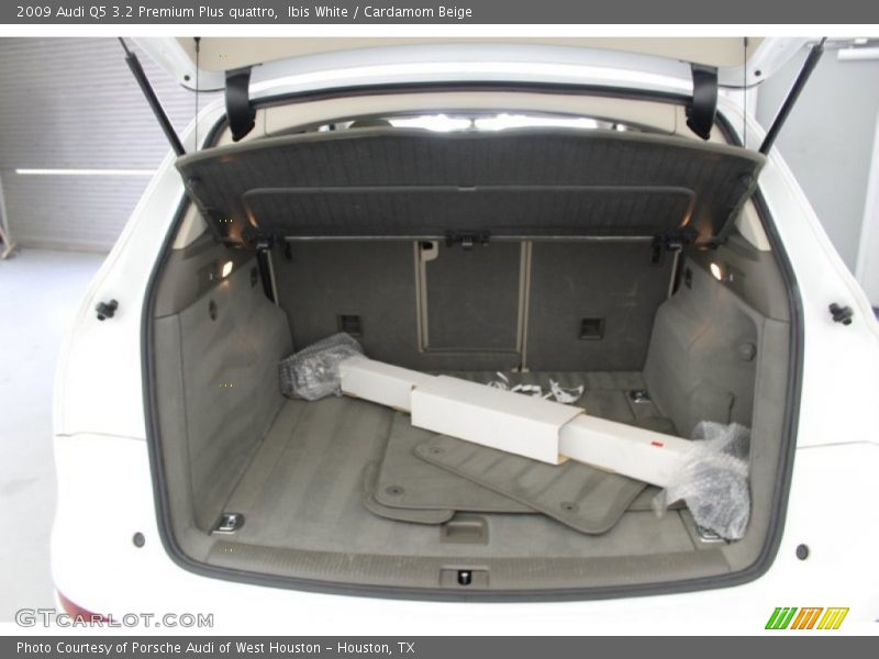 Ibis White / Cardamom Beige 2009 Audi Q5 3.2 Premium Plus quattro