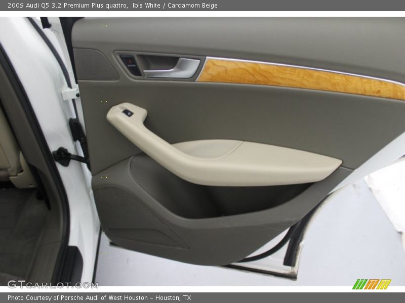 Ibis White / Cardamom Beige 2009 Audi Q5 3.2 Premium Plus quattro