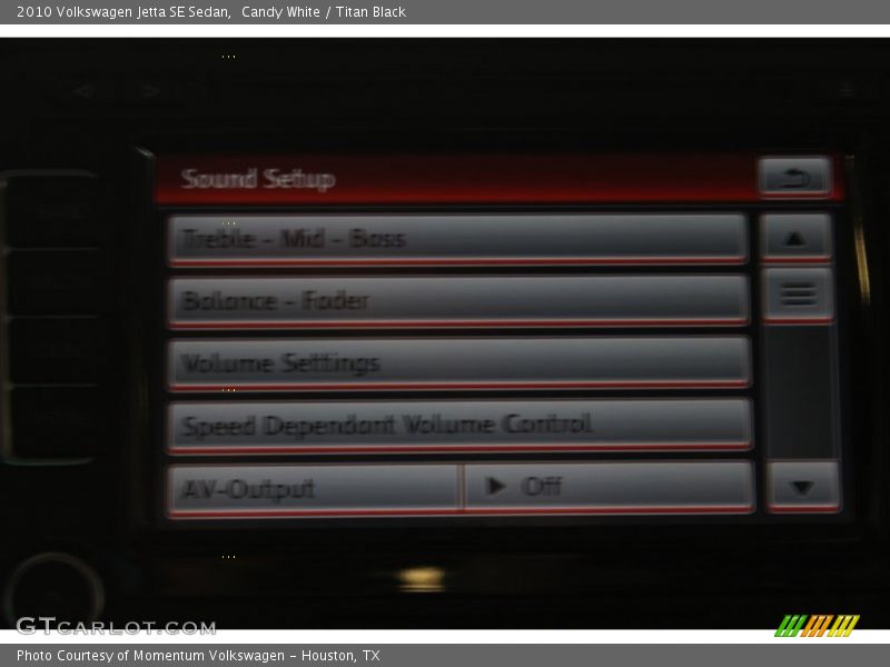 Candy White / Titan Black 2010 Volkswagen Jetta SE Sedan