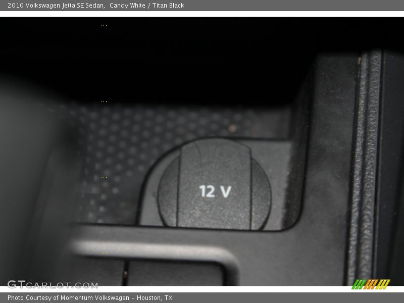 Candy White / Titan Black 2010 Volkswagen Jetta SE Sedan