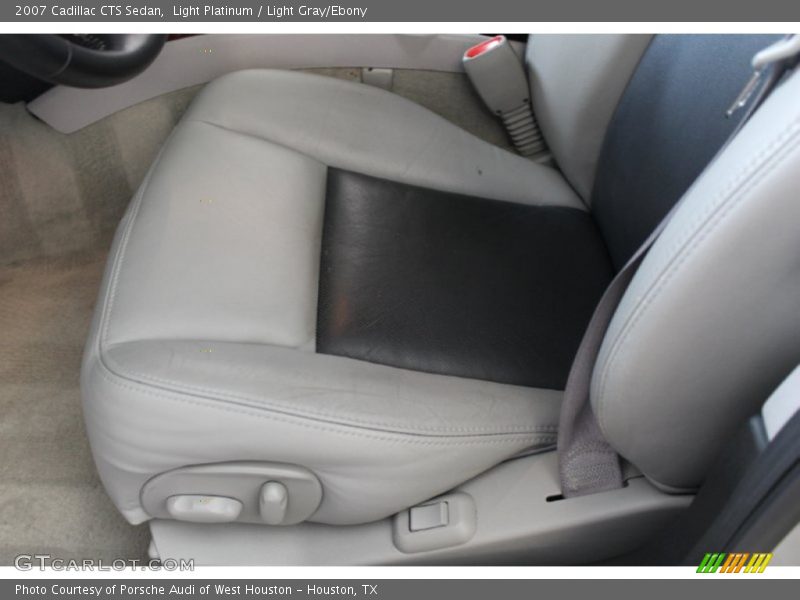 Light Platinum / Light Gray/Ebony 2007 Cadillac CTS Sedan
