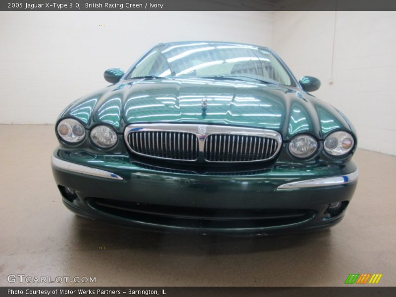 British Racing Green / Ivory 2005 Jaguar X-Type 3.0