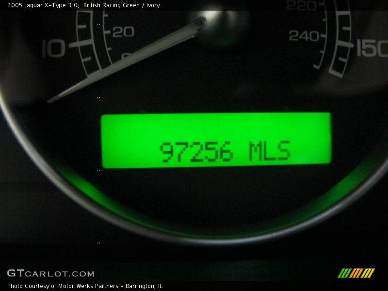 British Racing Green / Ivory 2005 Jaguar X-Type 3.0