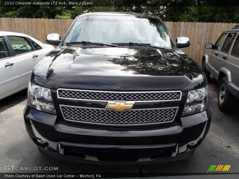 Black / Ebony 2010 Chevrolet Avalanche LTZ 4x4