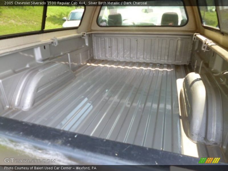 Silver Birch Metallic / Dark Charcoal 2005 Chevrolet Silverado 1500 Regular Cab 4x4