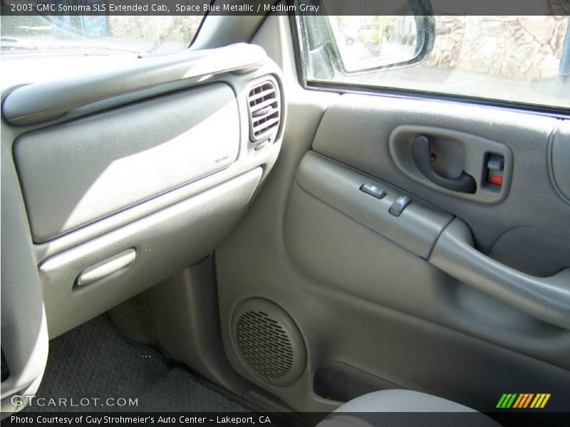 Space Blue Metallic / Medium Gray 2003 GMC Sonoma SLS Extended Cab