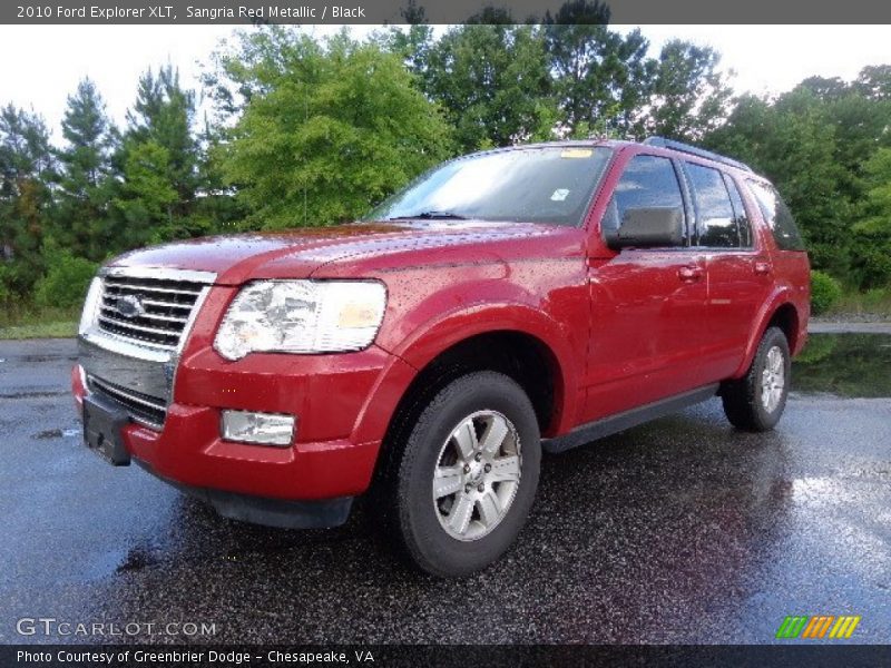 Front 3/4 View of 2010 Explorer XLT