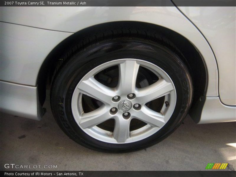 Titanium Metallic / Ash 2007 Toyota Camry SE