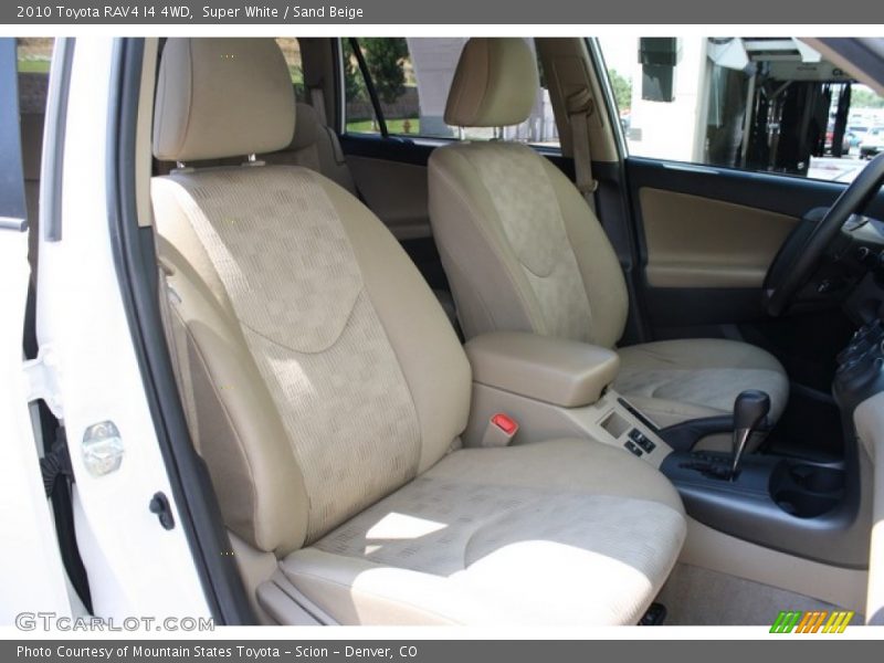 Super White / Sand Beige 2010 Toyota RAV4 I4 4WD