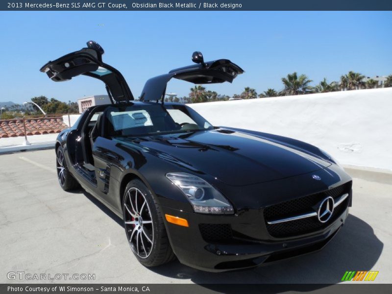 Front 3/4 View of 2013 SLS AMG GT Coupe