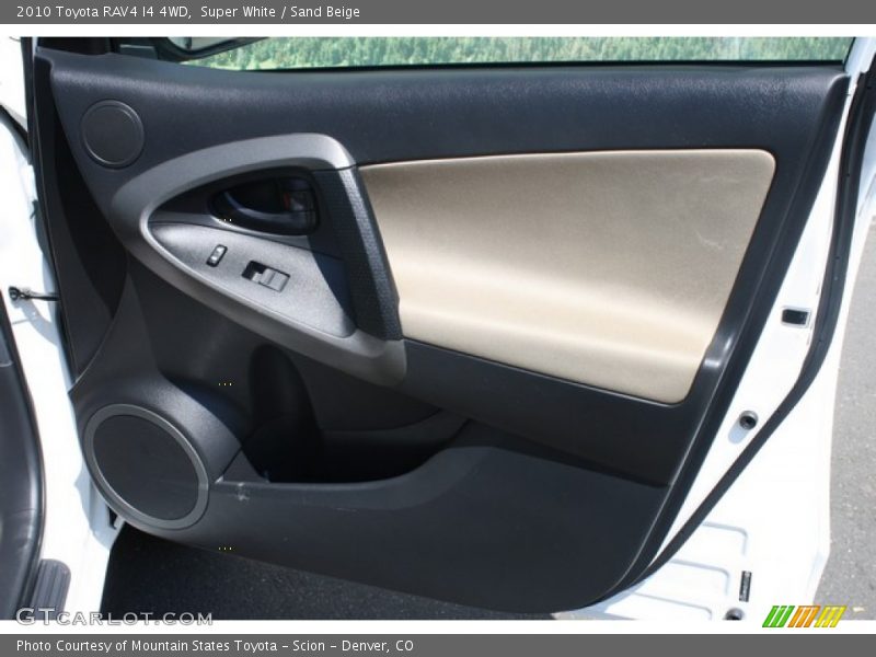 Super White / Sand Beige 2010 Toyota RAV4 I4 4WD