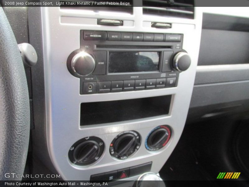 Light Khaki Metallic / Pastel Pebble Beige 2008 Jeep Compass Sport