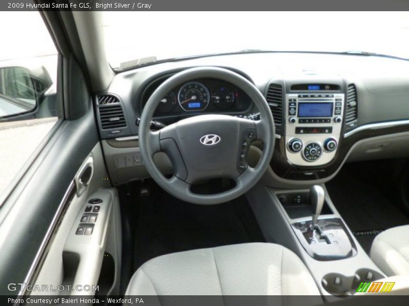 Bright Silver / Gray 2009 Hyundai Santa Fe GLS