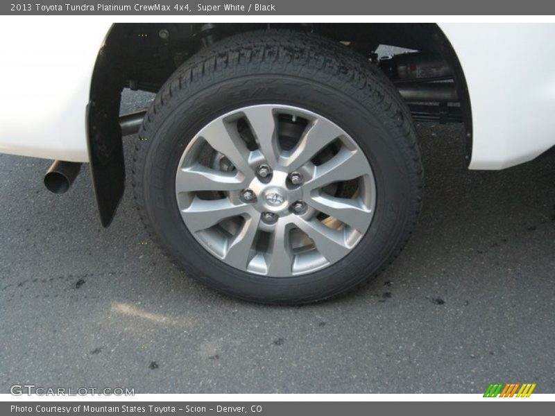 Super White / Black 2013 Toyota Tundra Platinum CrewMax 4x4