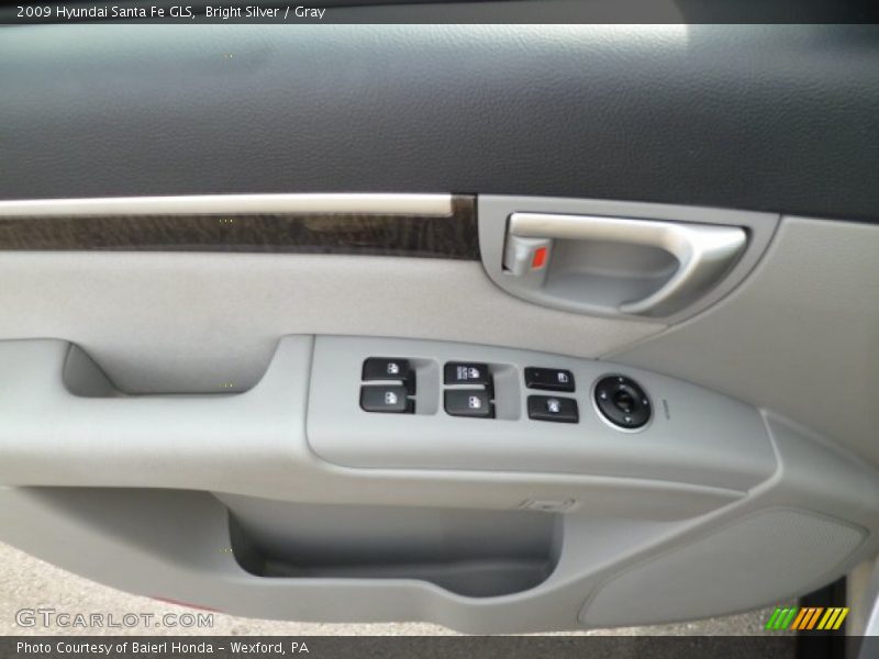 Bright Silver / Gray 2009 Hyundai Santa Fe GLS