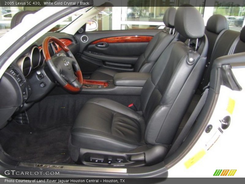 Front Seat of 2005 SC 430