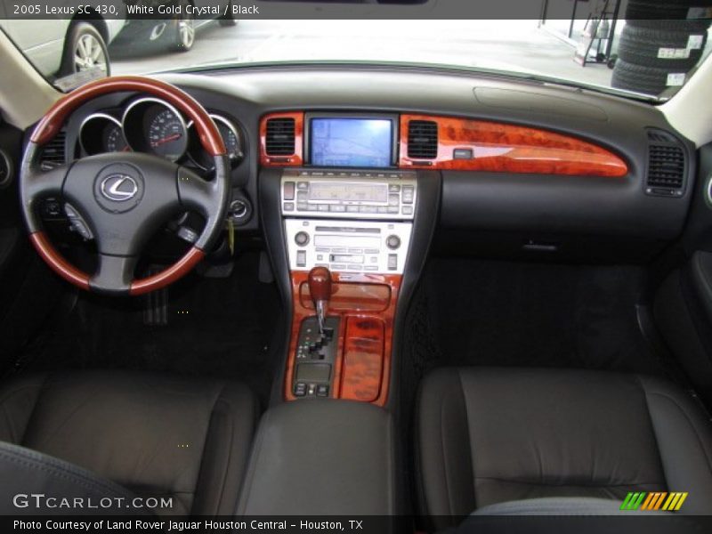 Dashboard of 2005 SC 430