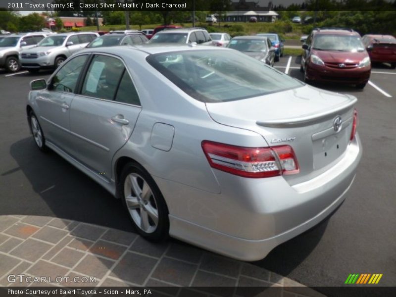 Classic Silver Metallic / Dark Charcoal 2011 Toyota Camry SE
