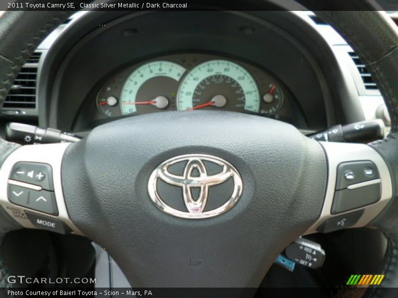 Classic Silver Metallic / Dark Charcoal 2011 Toyota Camry SE
