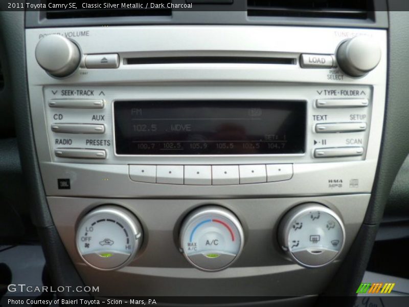 Classic Silver Metallic / Dark Charcoal 2011 Toyota Camry SE