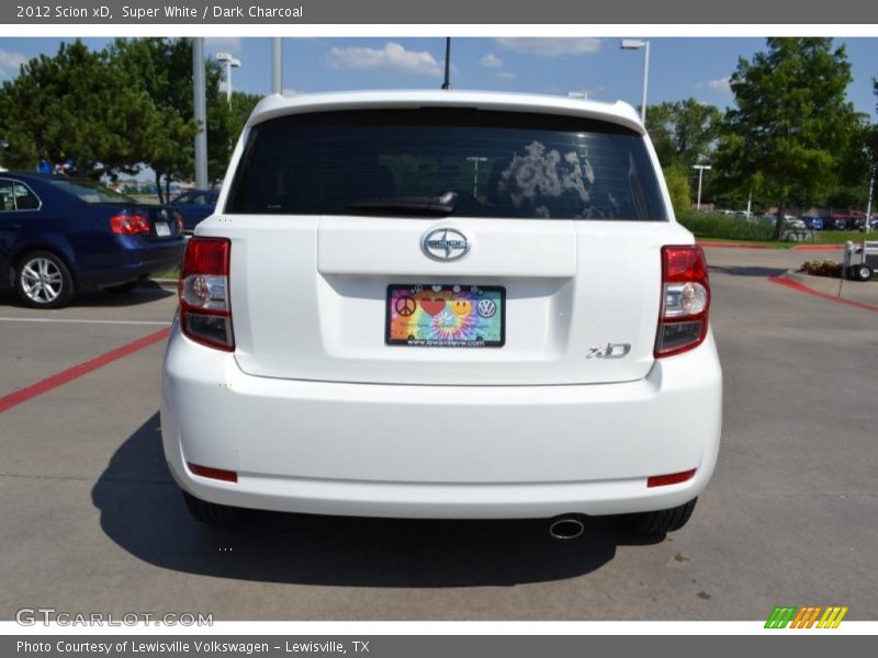 Super White / Dark Charcoal 2012 Scion xD