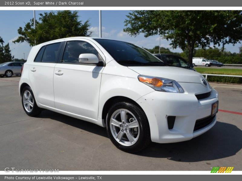 Super White / Dark Charcoal 2012 Scion xD